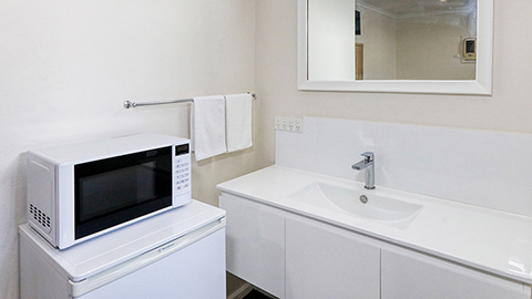 Family Room (Sleeps 5)