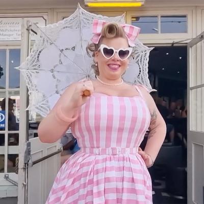 Coachman Hotel Motel Entertainment 5a