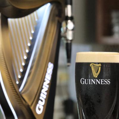 Coachman Hotel Motel Public Bar 3a